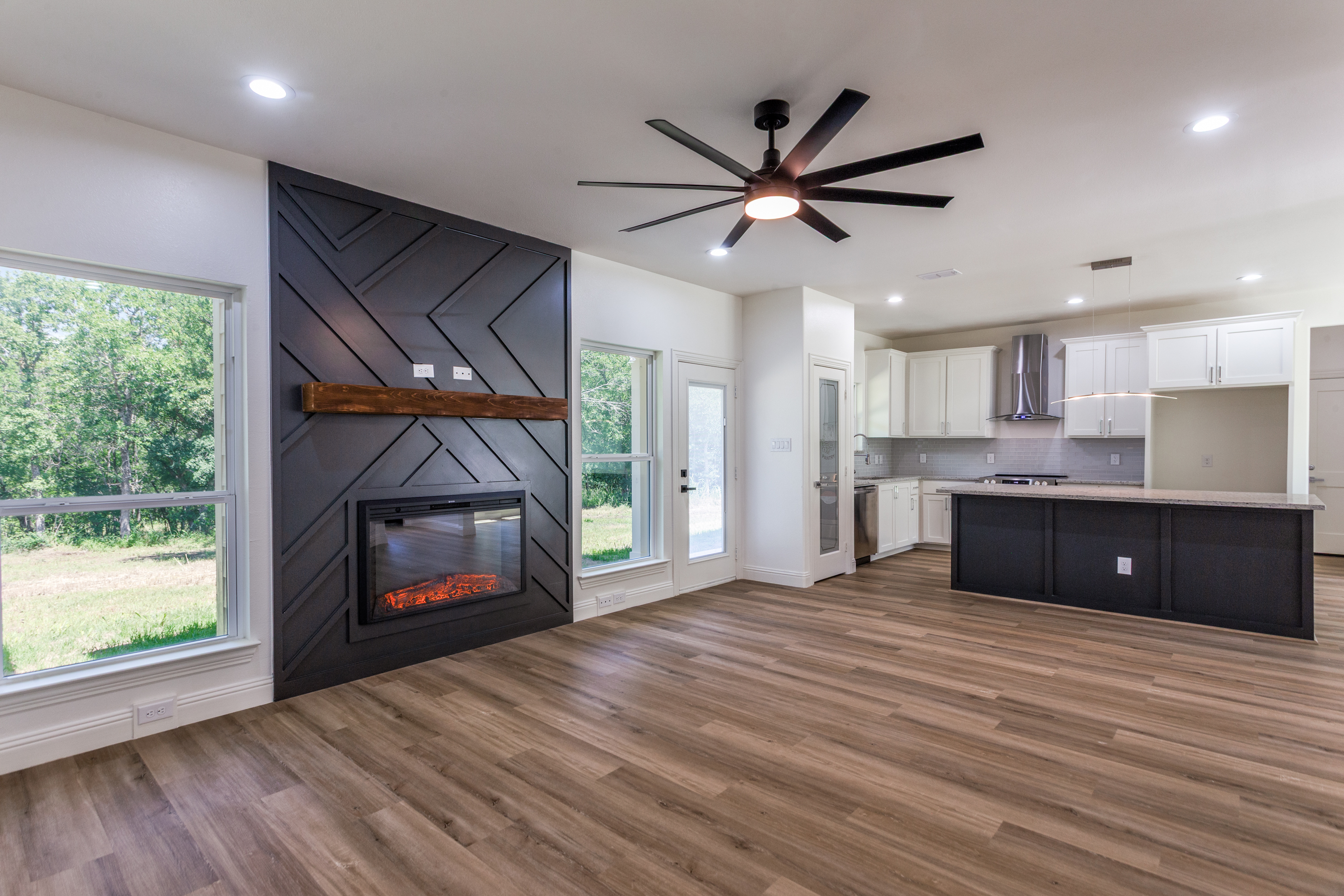Brookstone photo 18