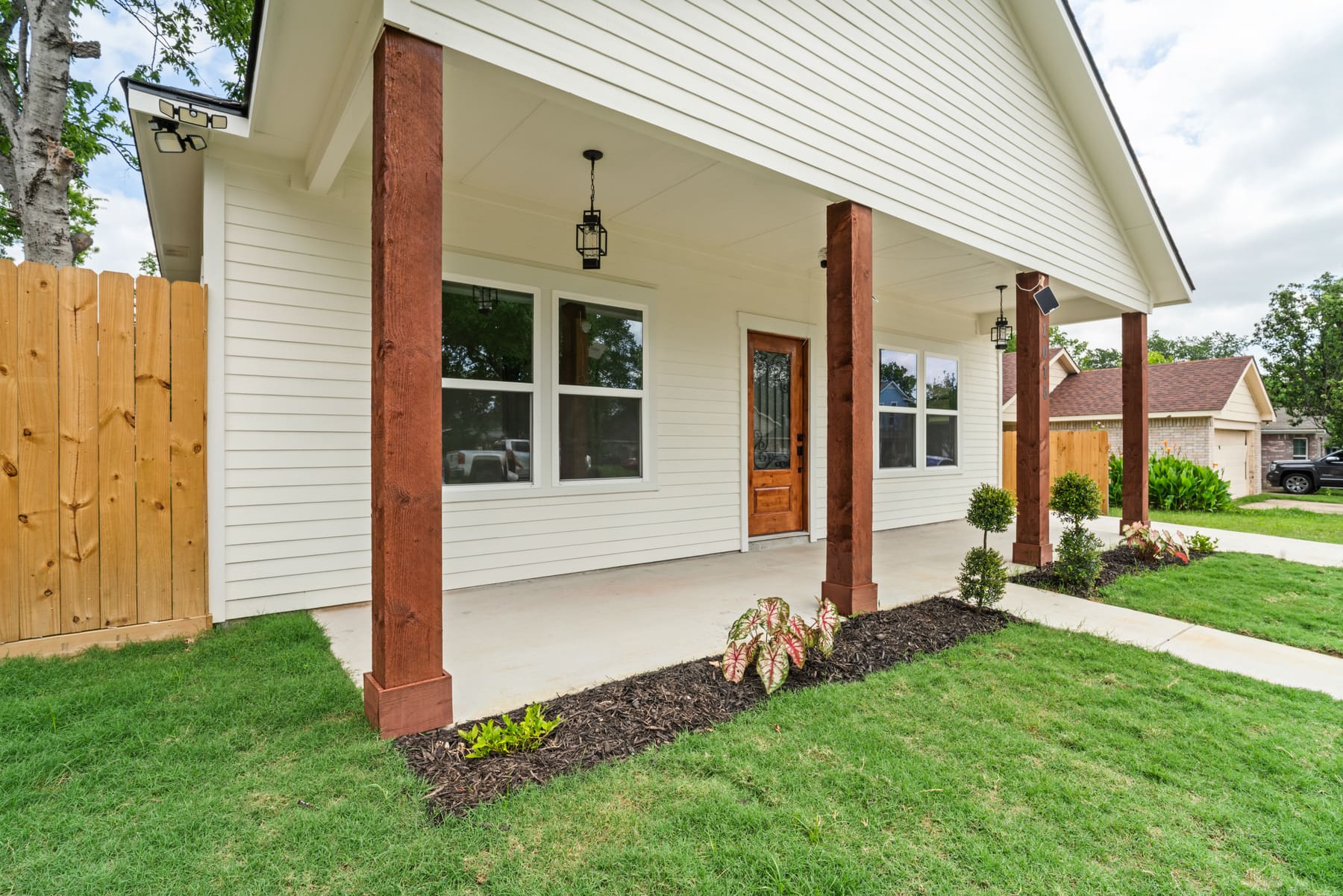 1015 Stella Street photo 5